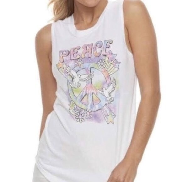 3/$20 Modern Lux | Shirttail Hem Peace Dove Graphic - Picture 1 of 6